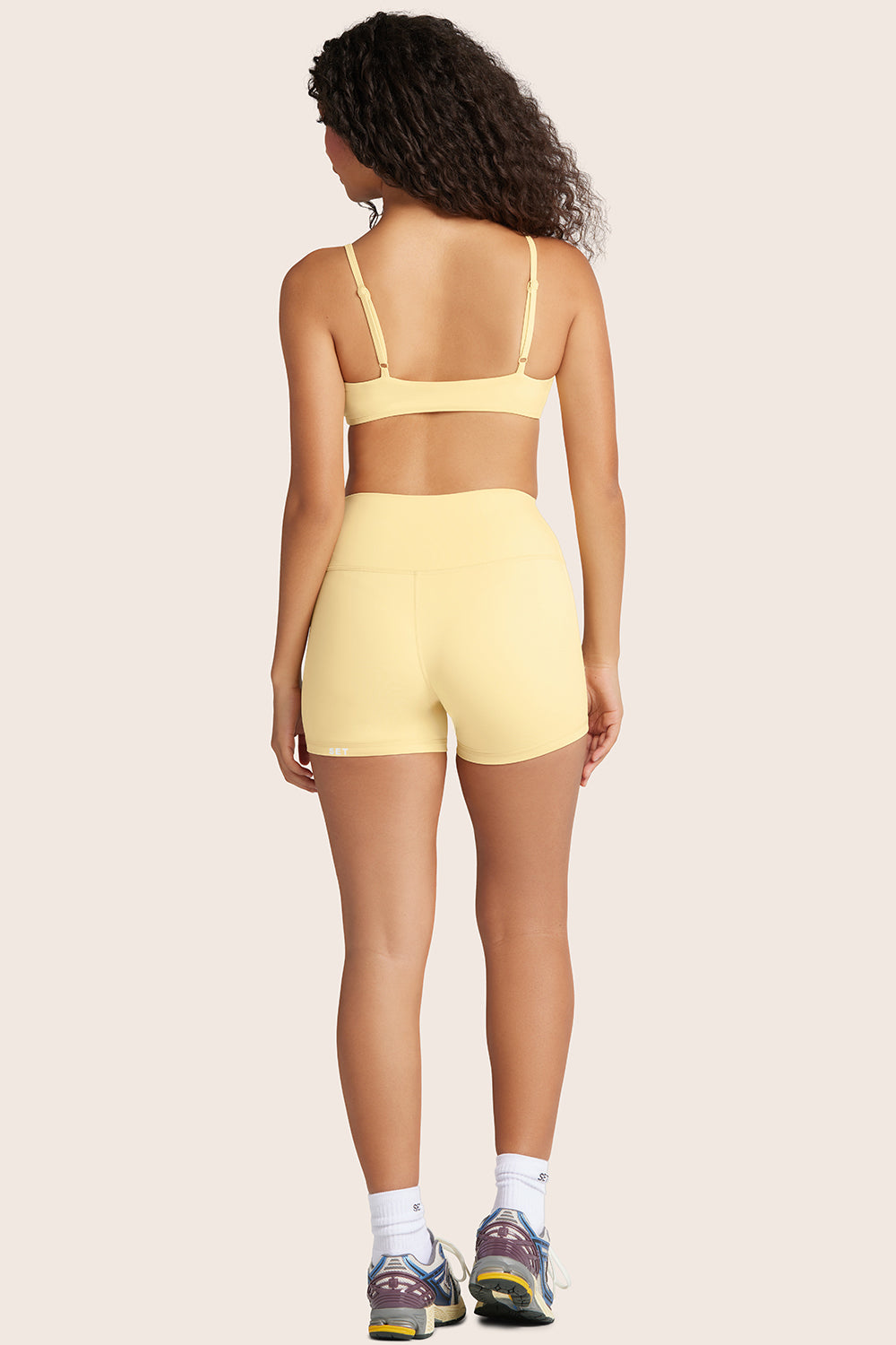 AIRLUXE™ BREATHE SHORTS - BUTTER