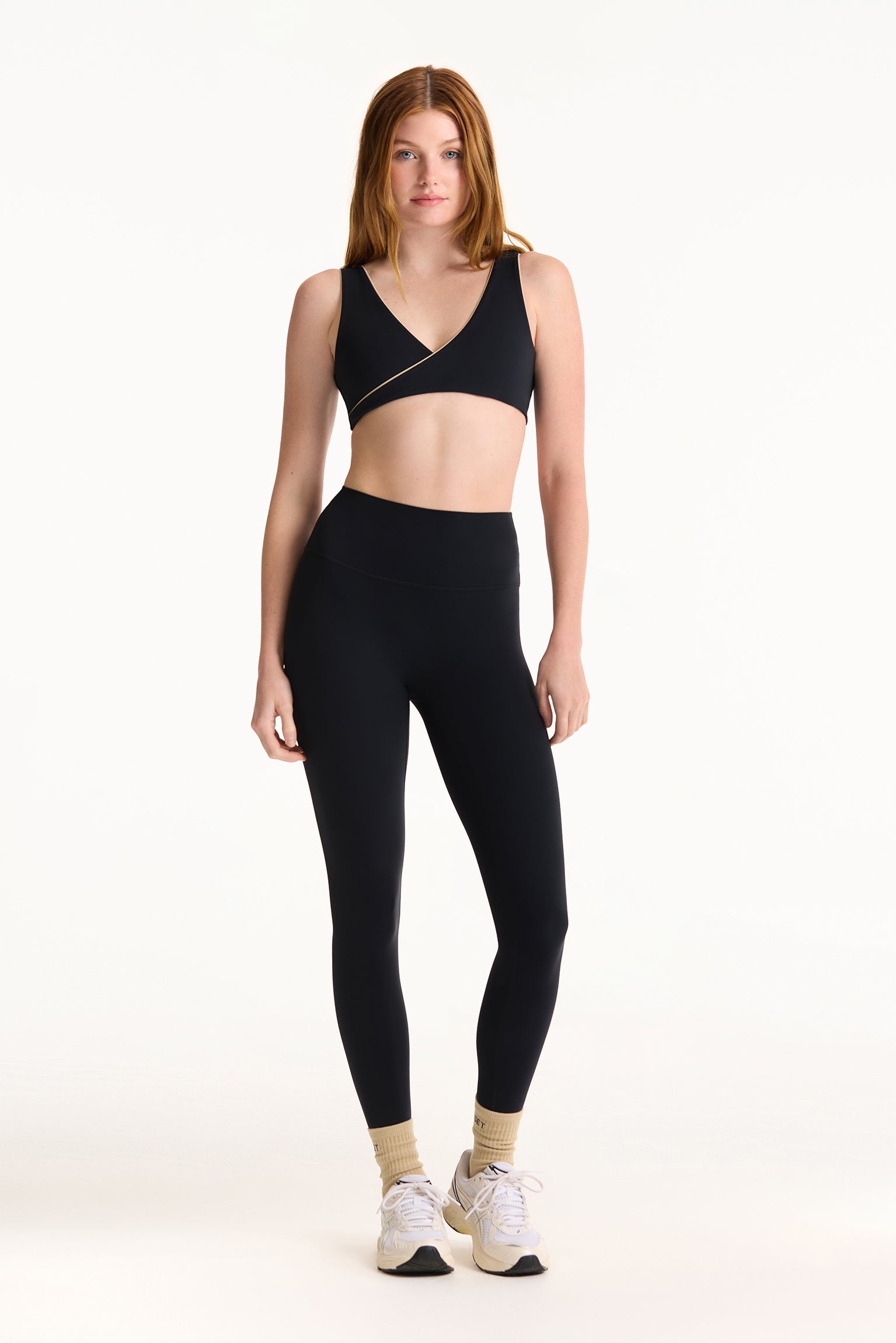AIRLUXE™ BREATHE CONTRAST WRAP BRA - MARLIN
